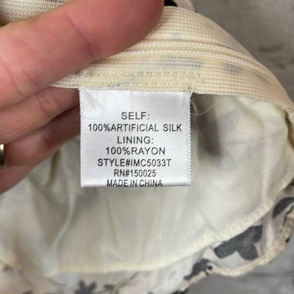 Emory Park Pitaya Women’s Black Cream Floral Smocked Peplum Tank size Medium - Picture 3 of 5